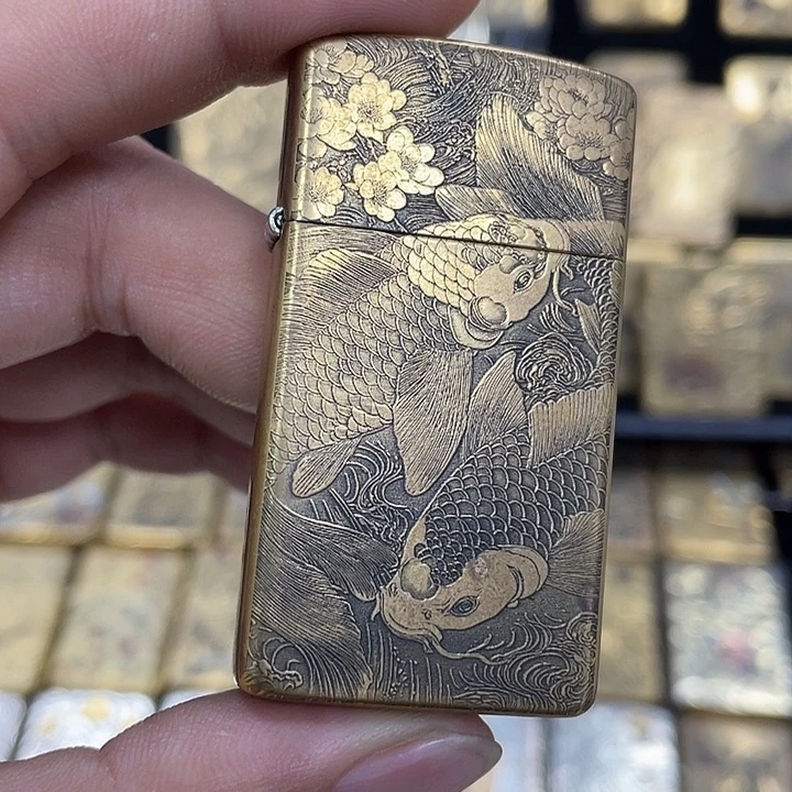 佐罗煤油打火机点燃