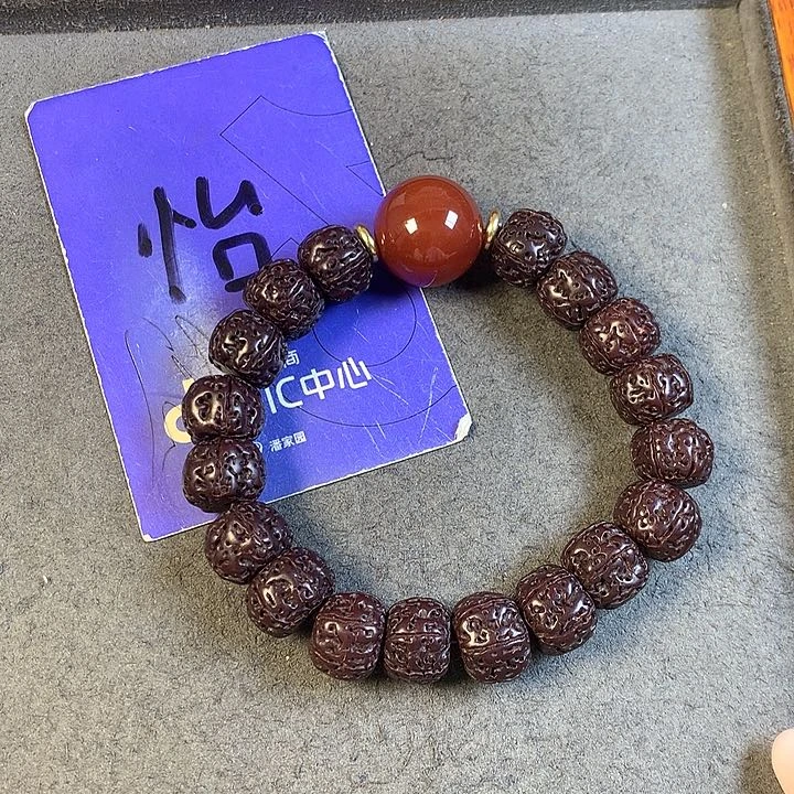 金刚菩提吊坠手串