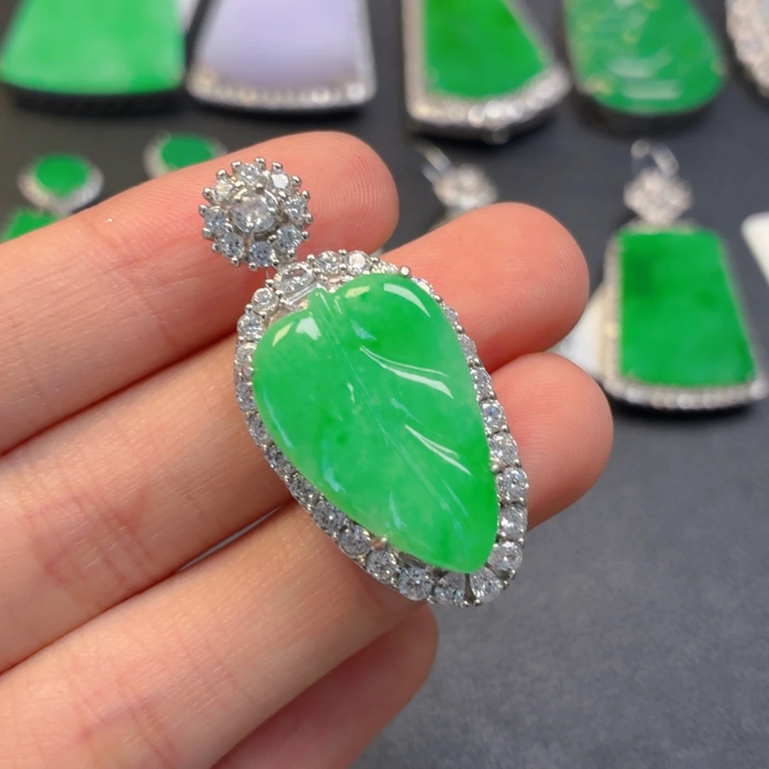 翡翠银S925镶嵌颈饰