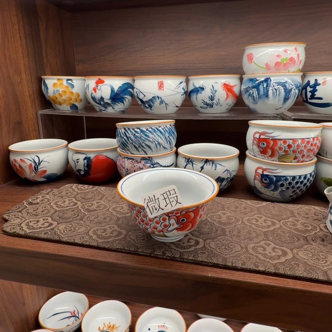 釉下手绘茶具微瑕