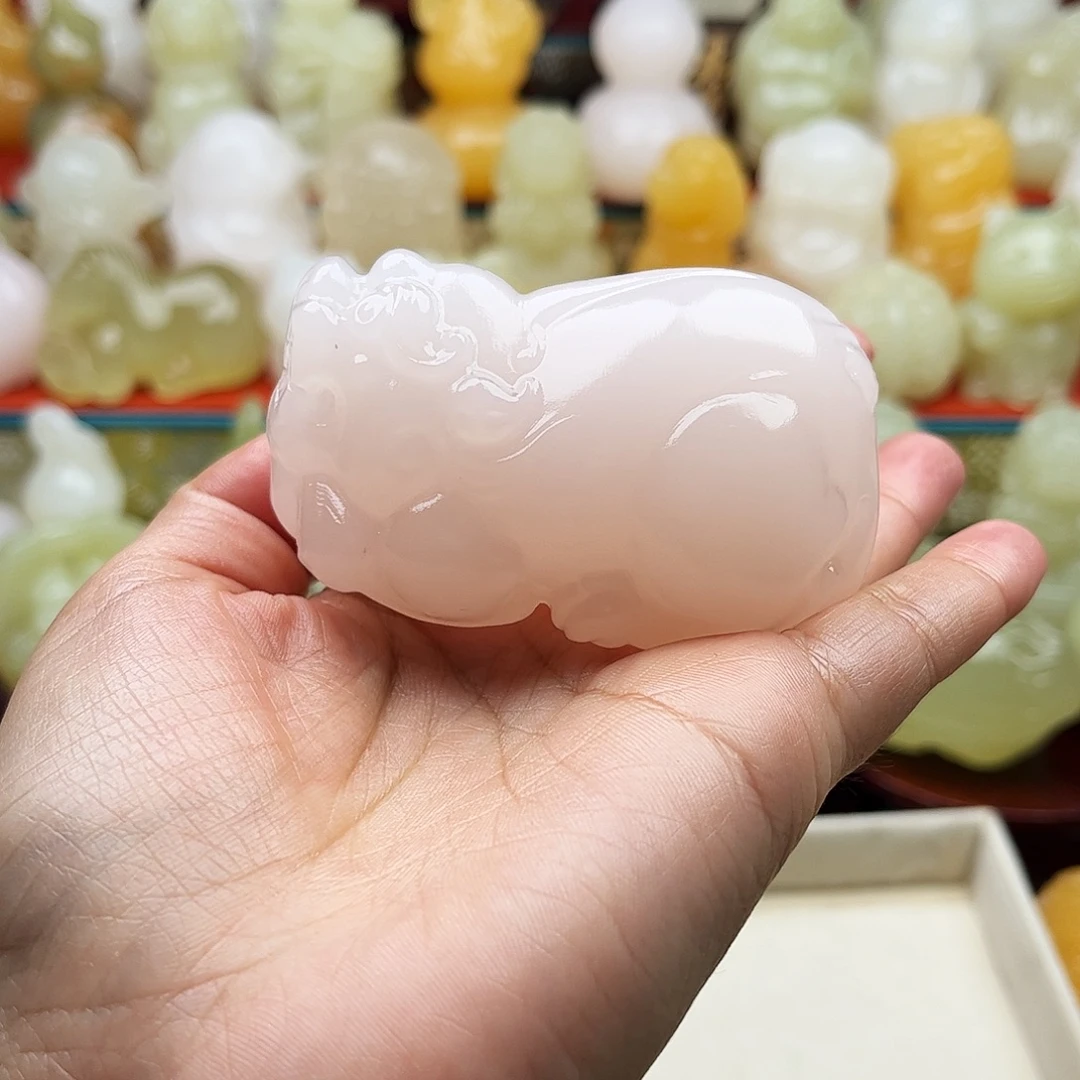 北***道石材貔貅手吧摆件