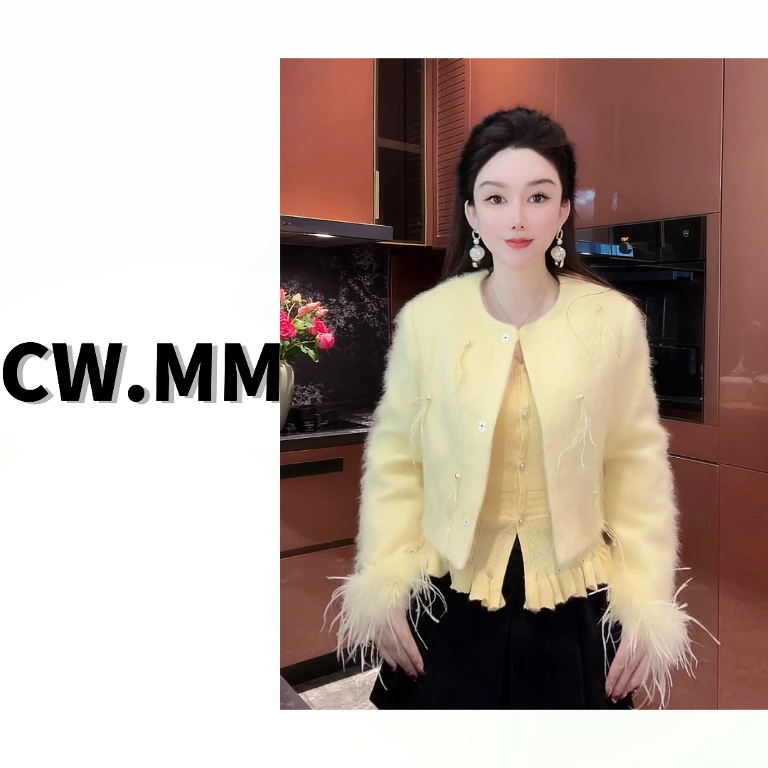 --CW.MM 法式加厚圆领气质毛毛小香风外套