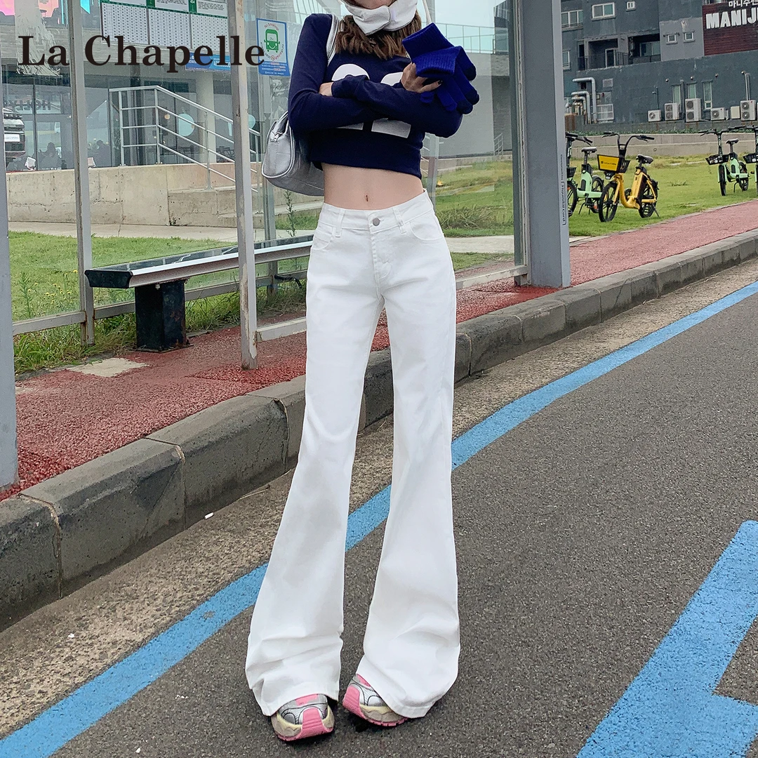 拉夏贝尔高街高腰白色微喇裤女2025初秋新款美式显瘦修身牛仔裤子