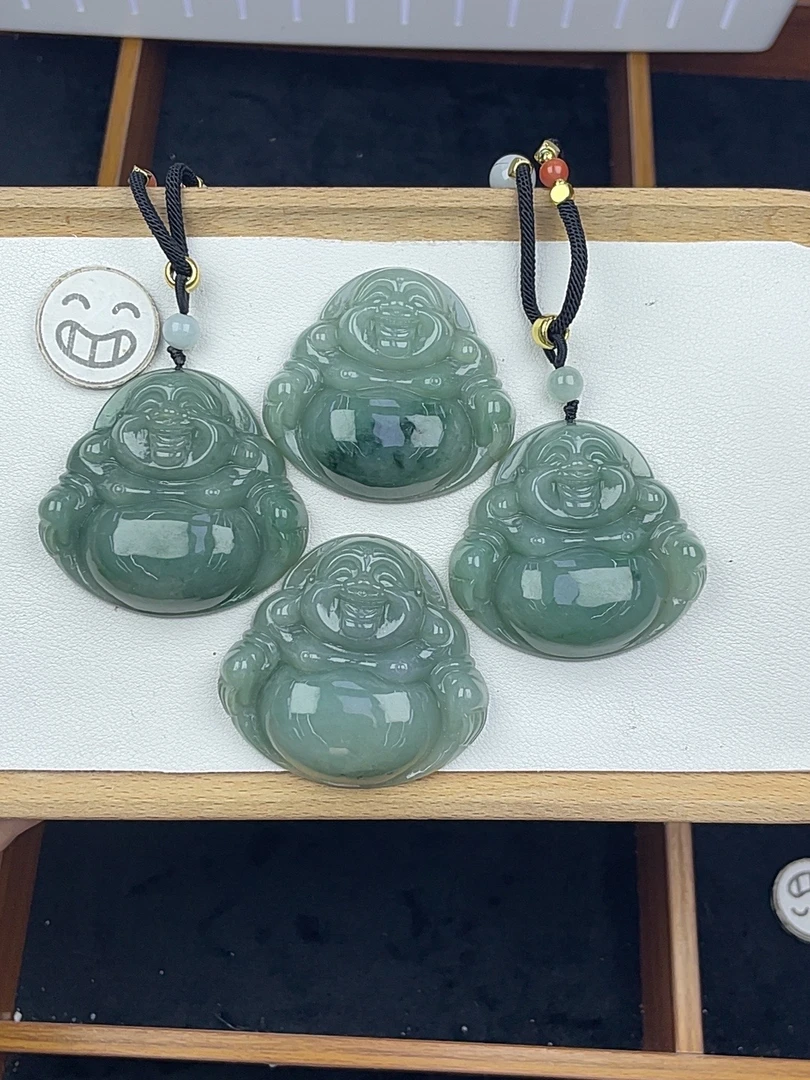 5C105翡翠油满绿大佛+送同款绳子（多样性发其一）