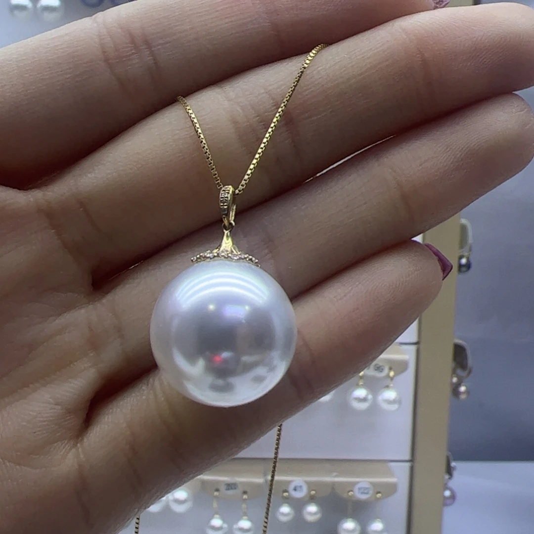 淡水珍珠吊坠(赠链)18K金镶嵌