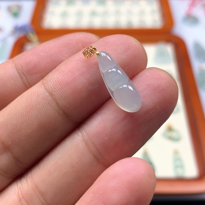 【闪购商品】翡翠18K金镶嵌吊坠(不含链)豆子