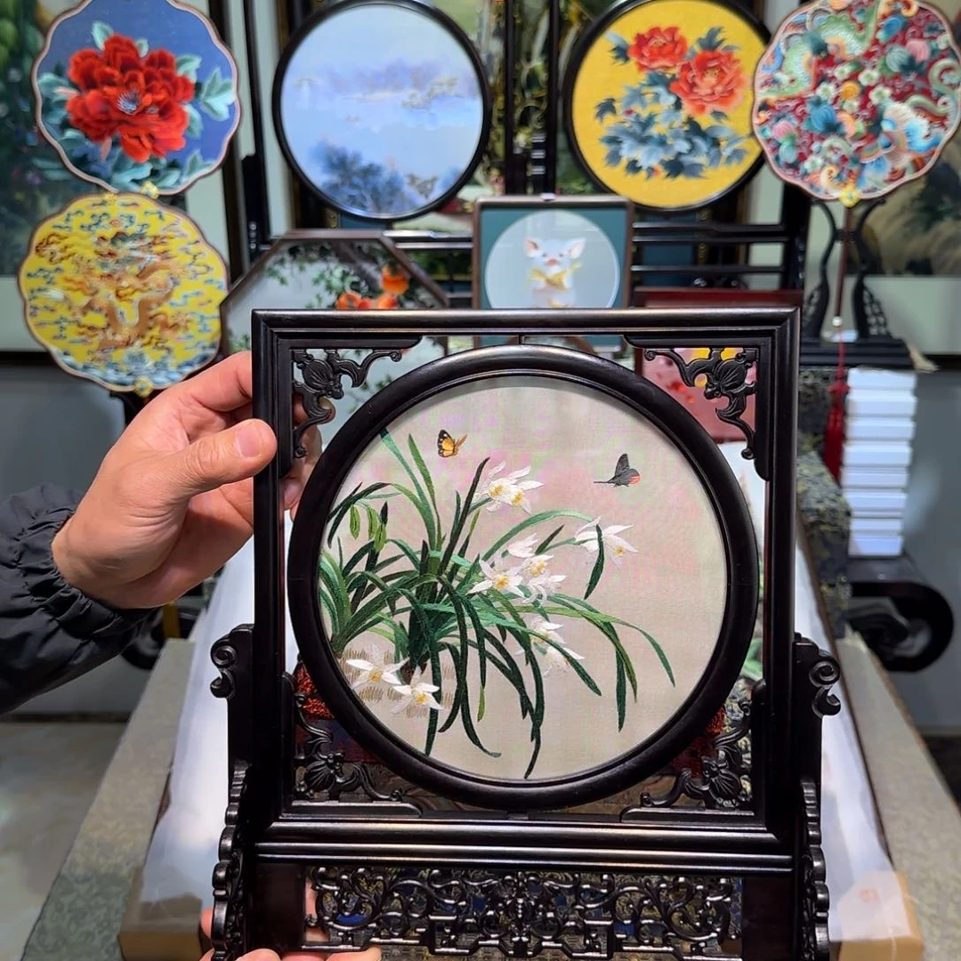 刺绣刺绣工艺精湛