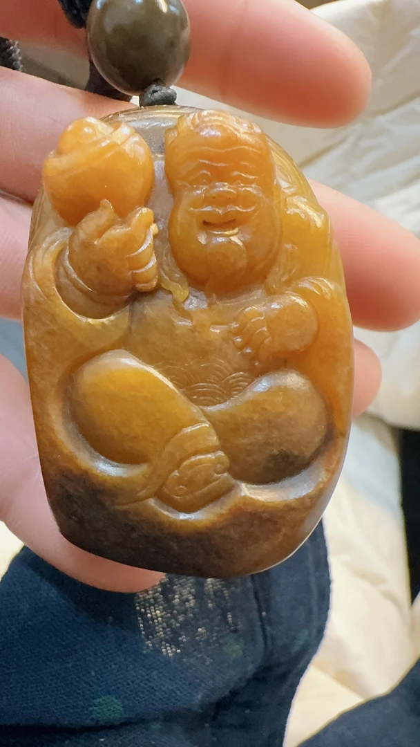 新疆和田玉黄沁红皮财神