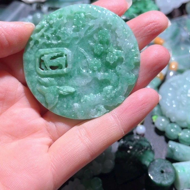【闪购商品】翡翠颈饰未镶嵌天然翡翠