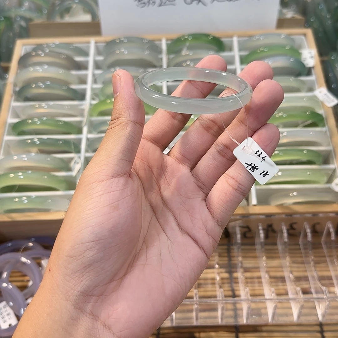 玛瑙/玉髓未镶嵌手镯圈口53.4