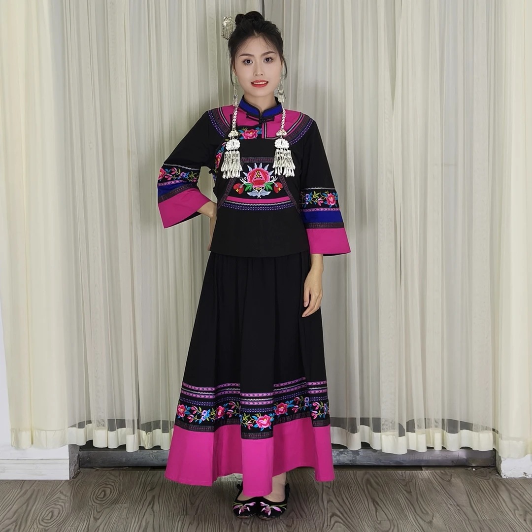 2025年新款壮族布依族刺绣裙子套装传统民族风中国风显瘦修身绣花