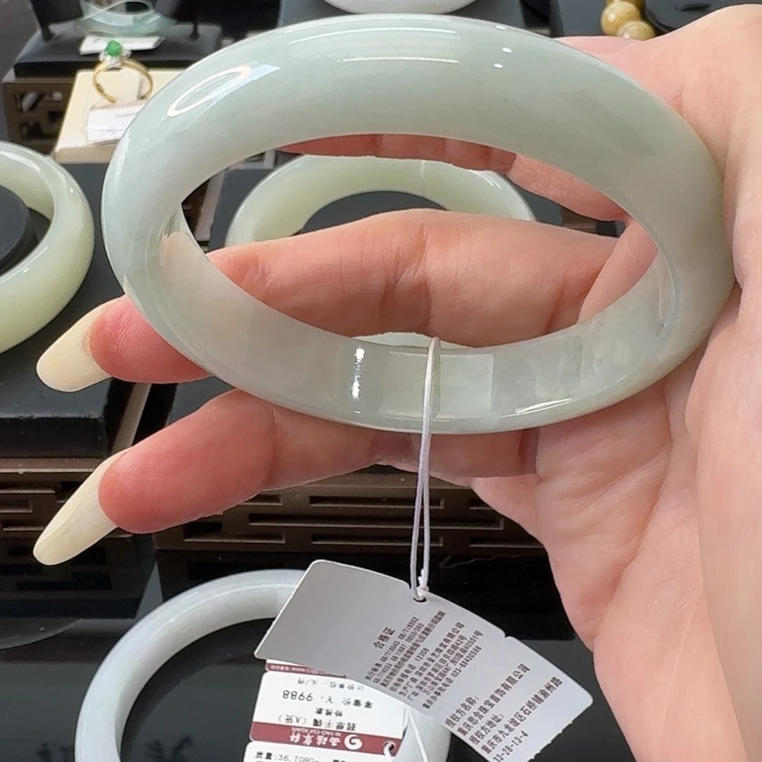 翡翠手镯未镶嵌天然翡翠饰品带证书