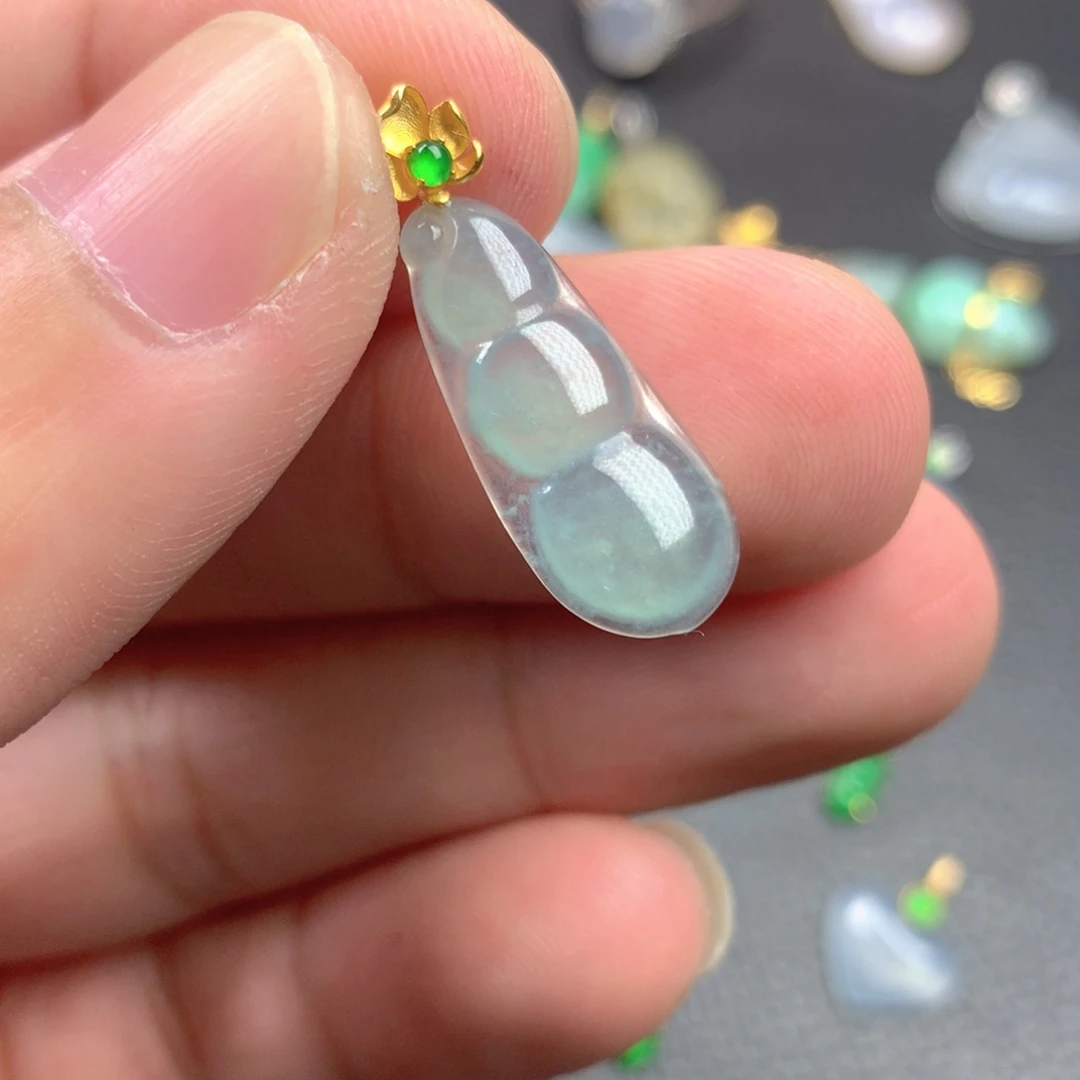 【闪购商品】颈饰18K金镶嵌翡翠翡翠