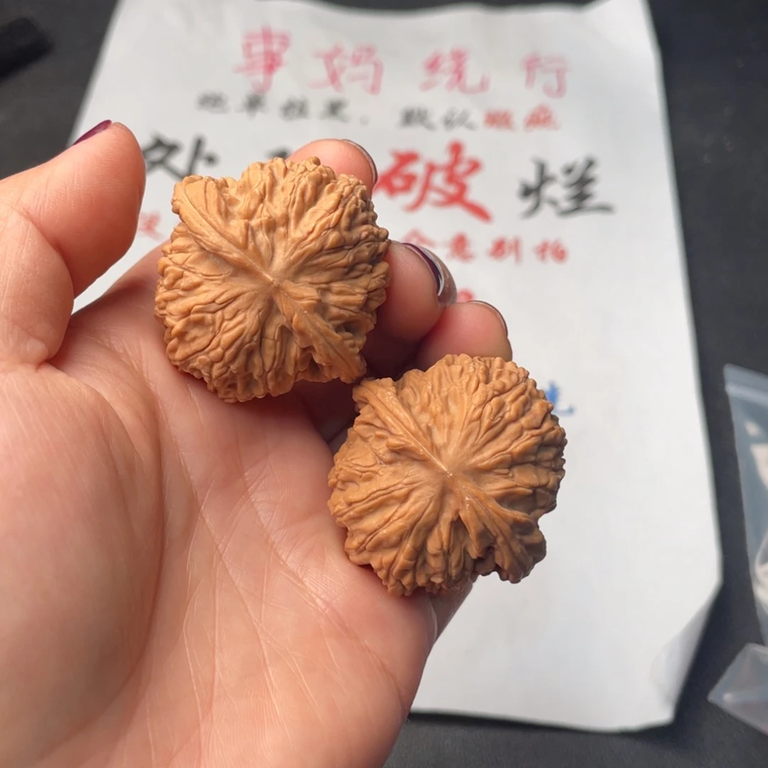 文玩核桃把件786。40麒麟磨