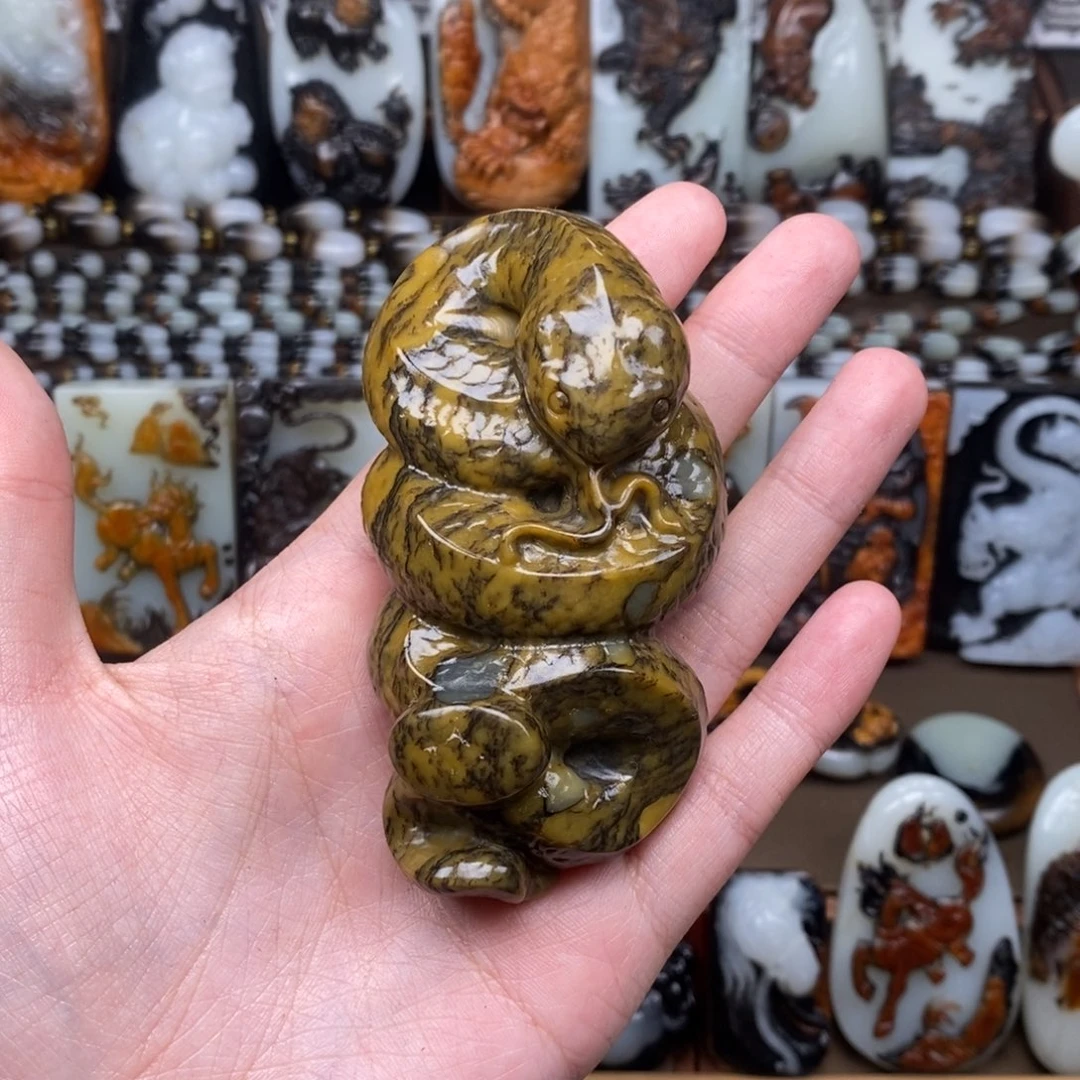 颈饰未镶嵌和田玉