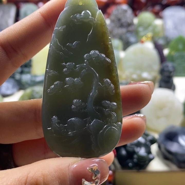 和田玉颈饰未镶嵌