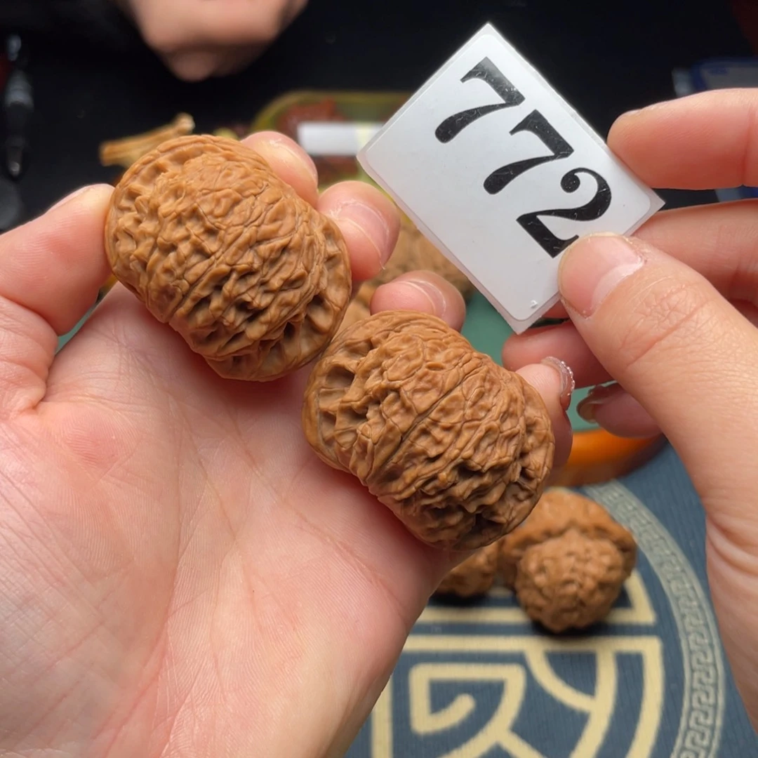 文玩核桃吊坠小*43全品正磨772号