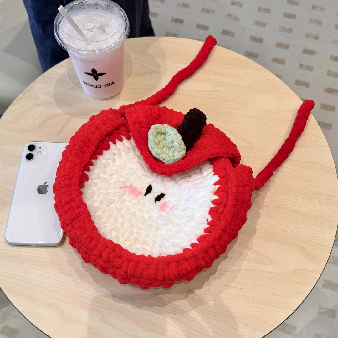 可爱红苹果斜挎包·毛线钩织成品