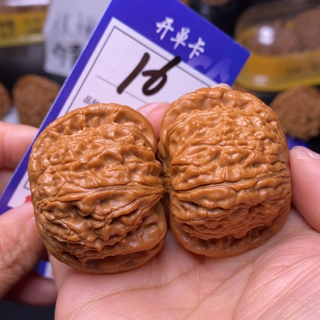 文玩核桃把件16号闷白44尺