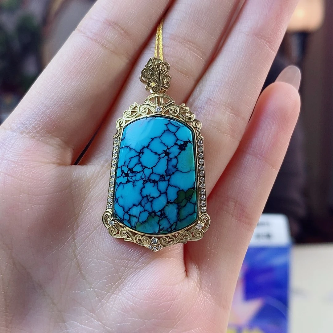 绿松石18K金镶嵌珠宝奇石