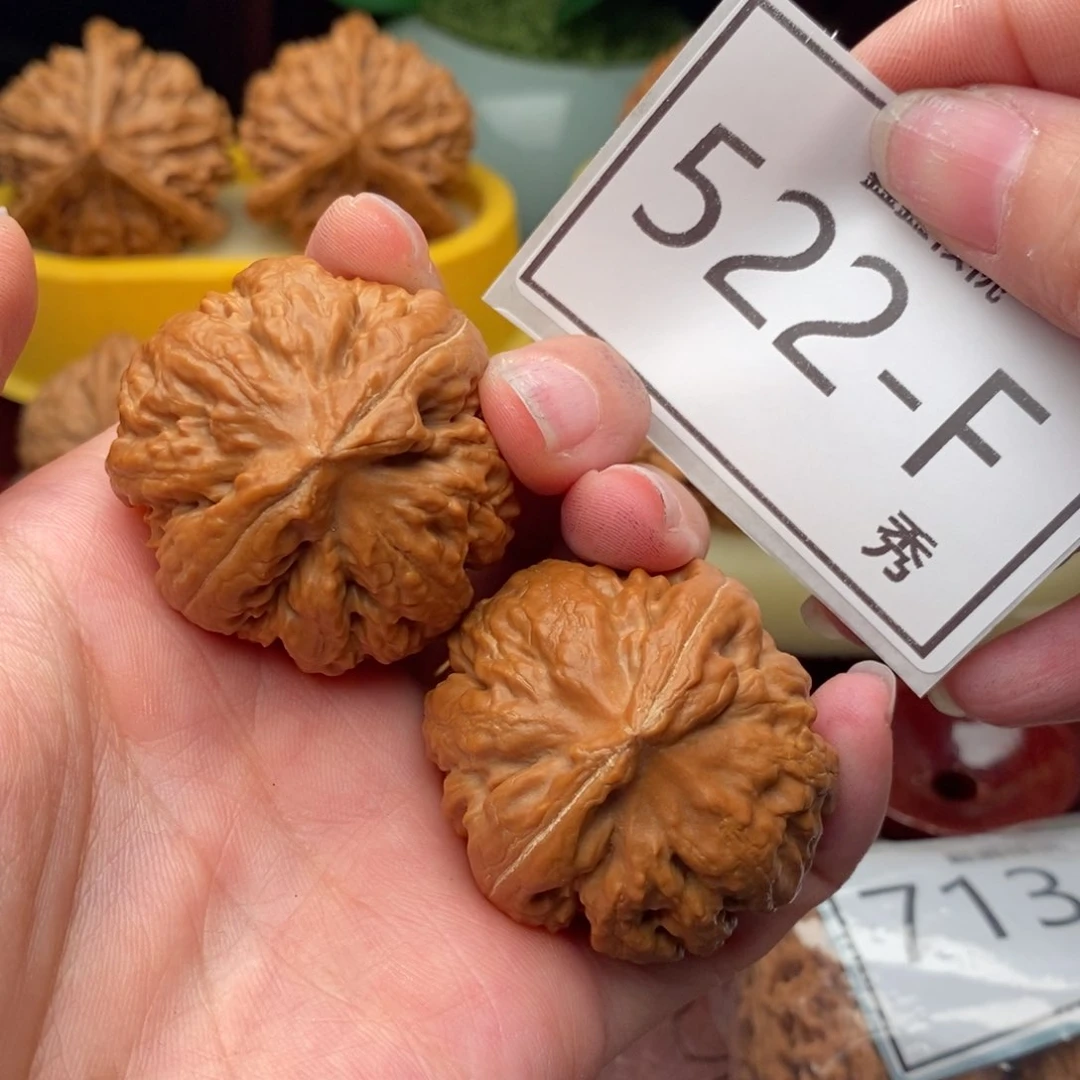 文玩核桃吊坠霸王龙38