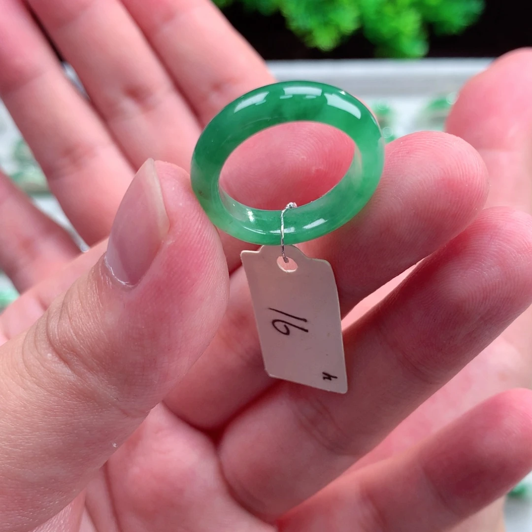 未镶嵌戒指翡翠天然