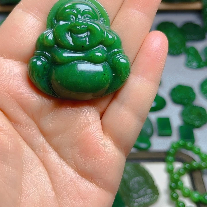 颈饰未镶嵌和田玉（糖玉）东**峰