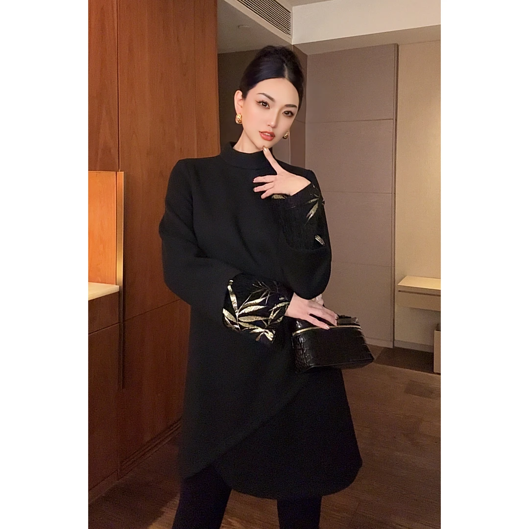 紫紫   竹烟   新中式压花丝绒拼接连衣裙ZC10LZHJ365