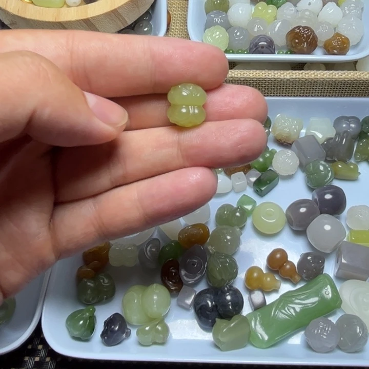 蔷***^手链未镶嵌和田玉