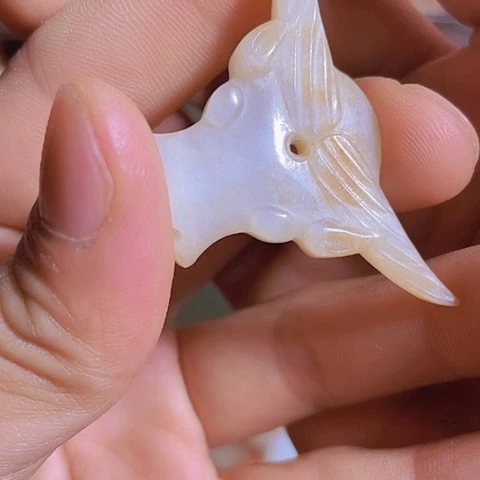 和田玉（青白玉）未镶嵌挂件