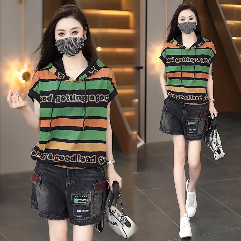 网红流行套装女2025夏季新款条纹印花短袖T恤阔腿牛仔短裤两件套