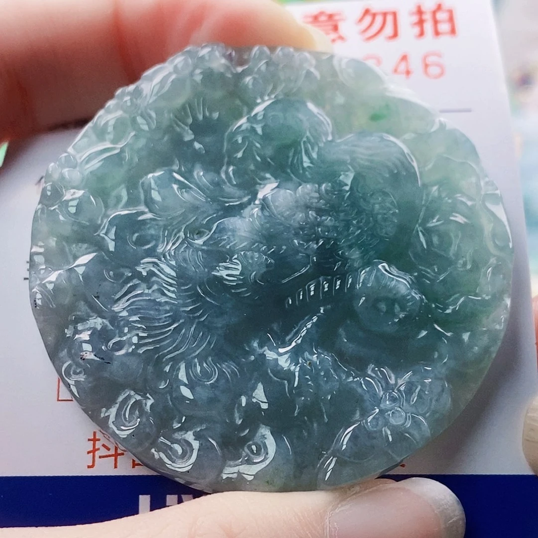 吊坠(不含链)未镶嵌翡翠
