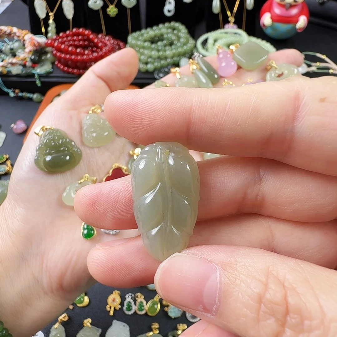 和田玉银S925镶嵌颈饰