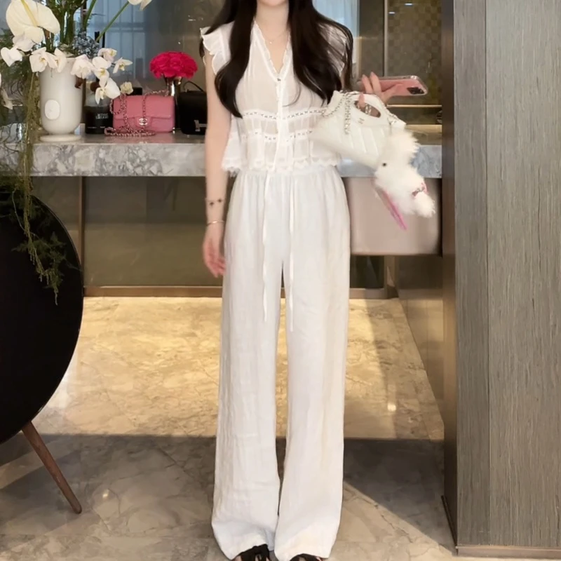 重工压褶荷叶边蕾丝花边上衣+白色松紧抽绳休闲裤LK2504779