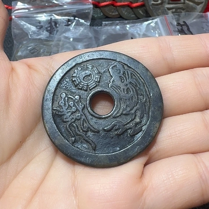 星***事铜现代工艺品花钱