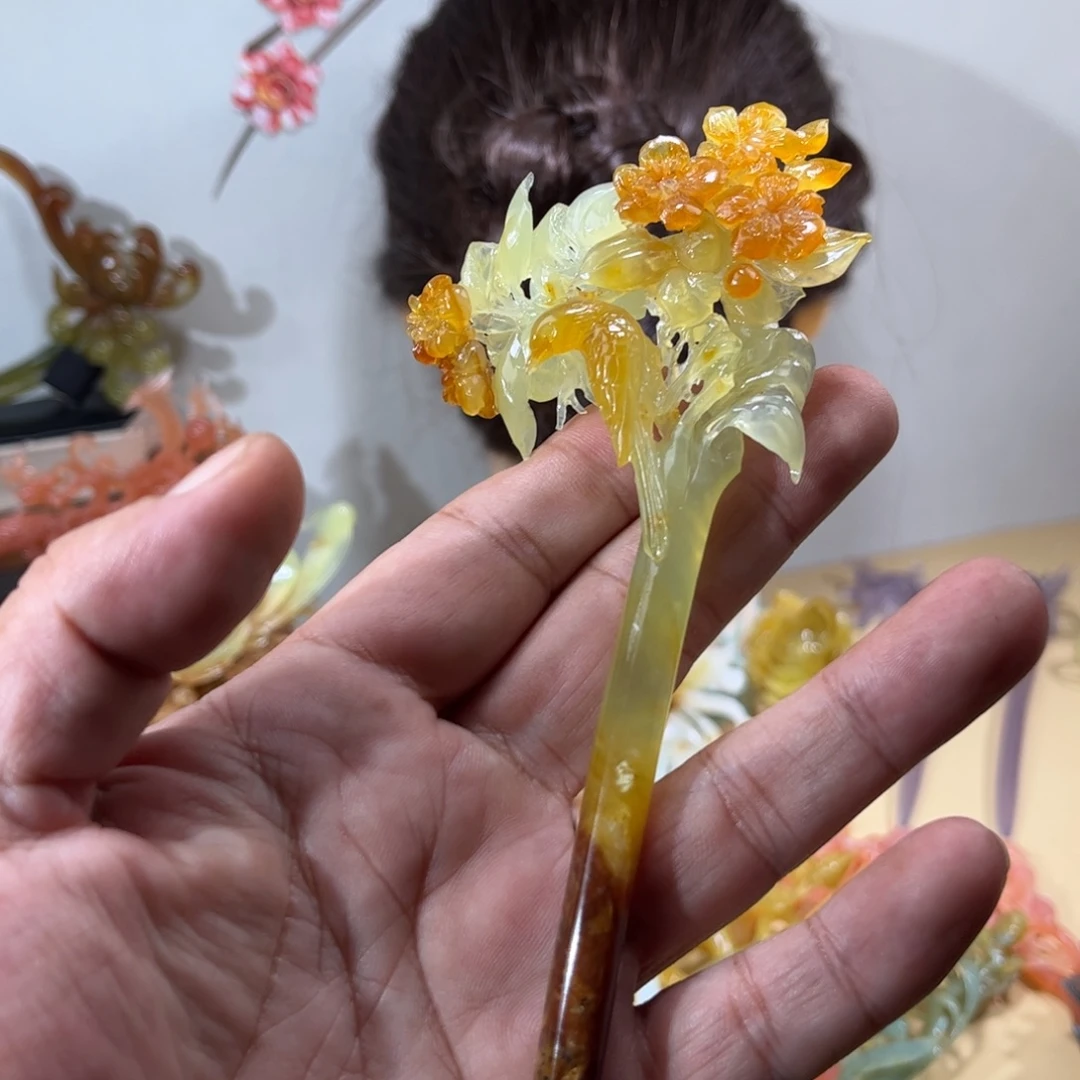 小***悠蛇纹石玉合金发簪