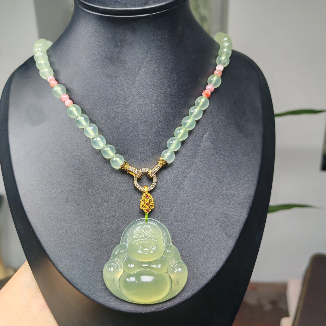 46-50-岫玉上品精美葡萄肉佛公挂件