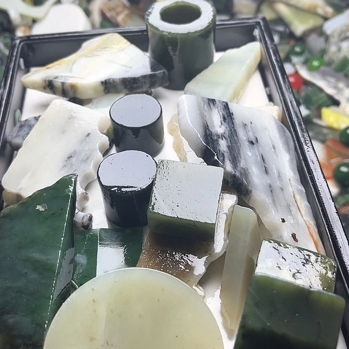 和田玉（糖玉）和田玉边角料9K金镶嵌博***馆