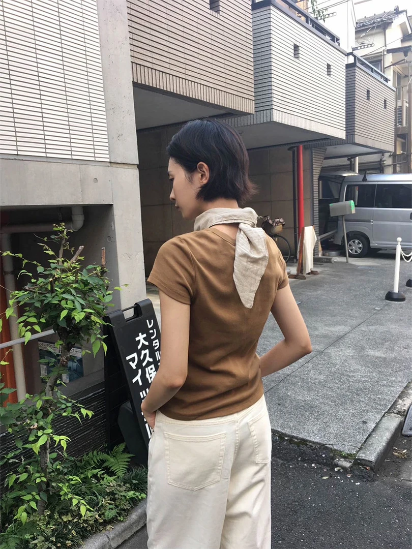 【素简】早秋新款经典合体版型圆领T恤后领绣花百搭舒适上衣02050