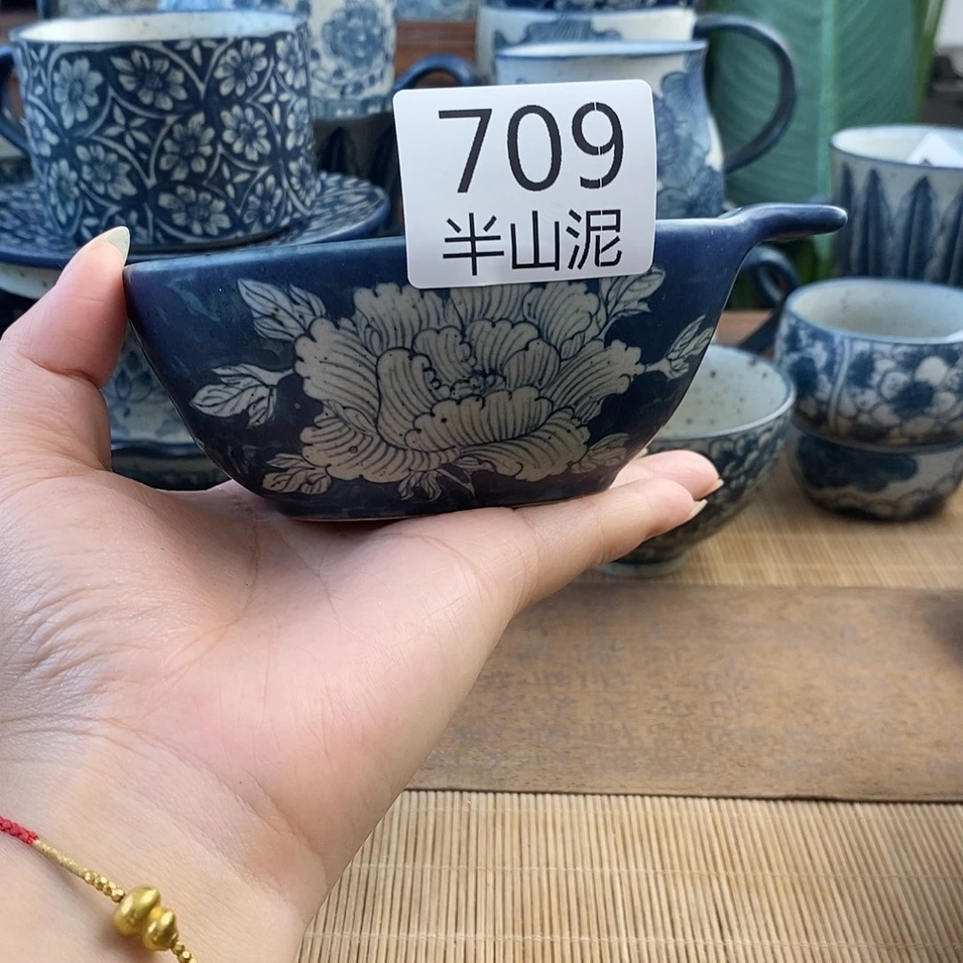 手工手绘青花陶瓷
