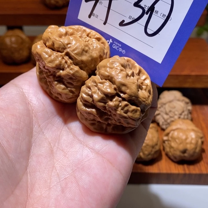 文玩核桃把件我也不知道a 30