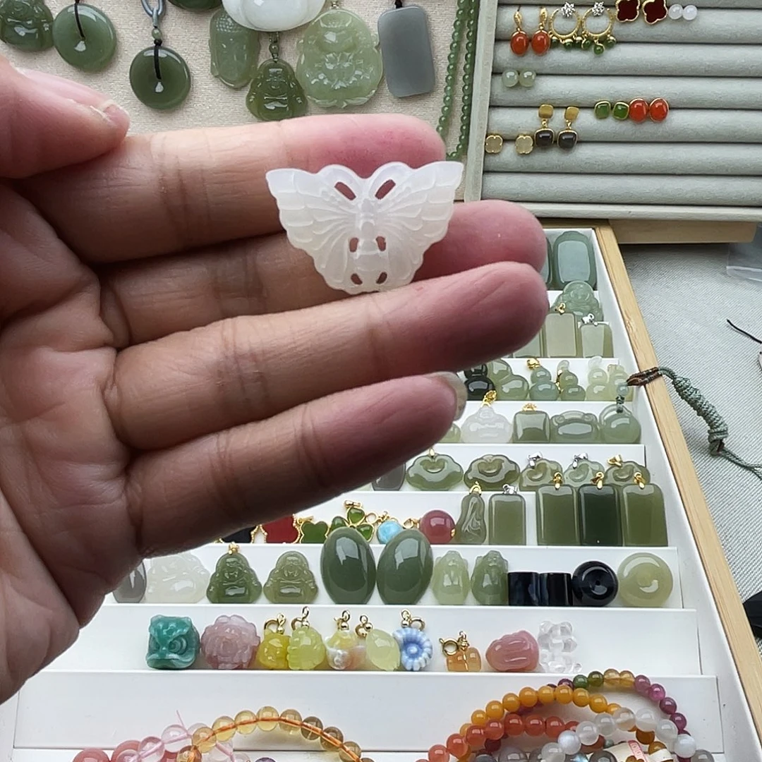 和田玉未镶嵌吊坠(不含链)