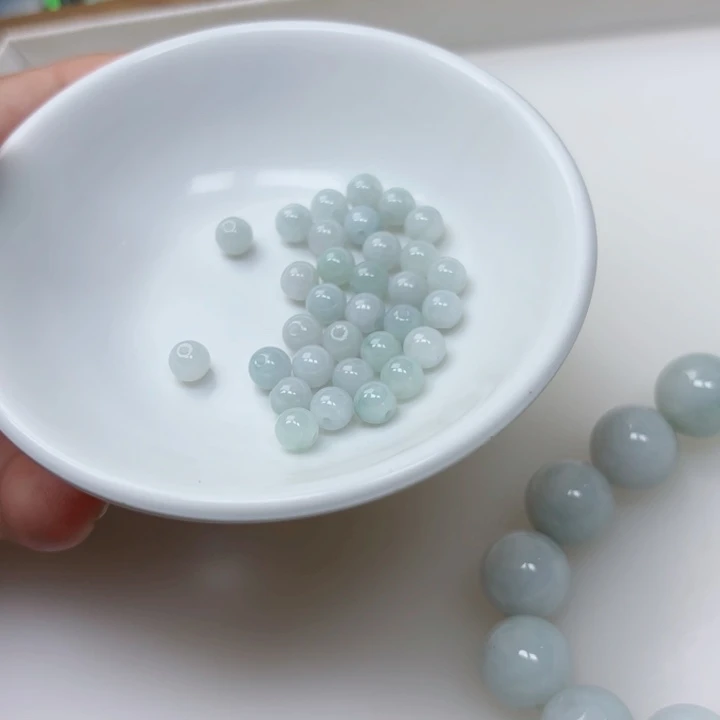 翡翠未镶嵌手链散珠32颗卡6