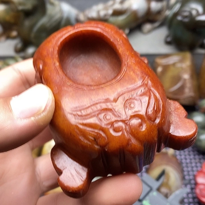 未镶嵌蛇纹石玉颈饰