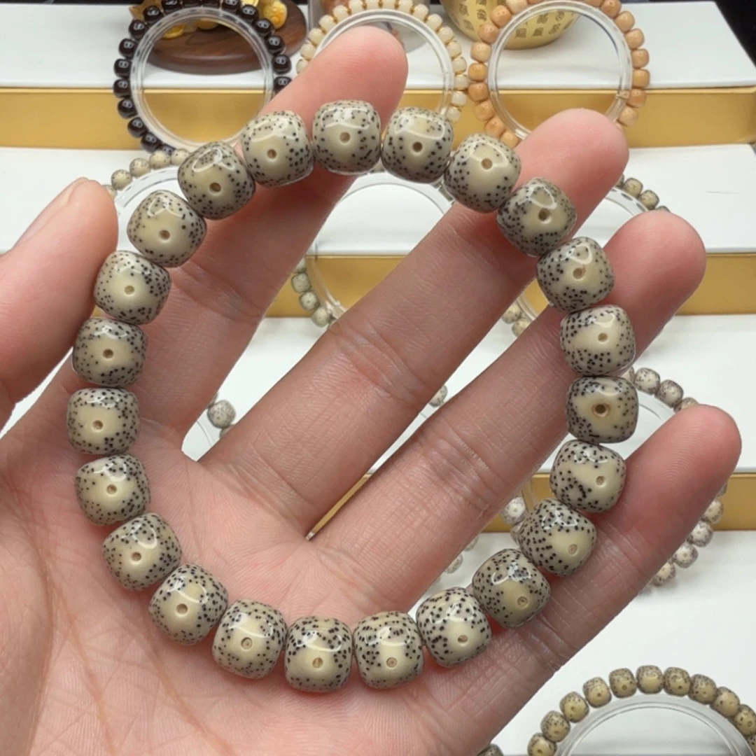 星月菩提手串石玉料绿青花大眼睛留白细星黄金瞳单圈