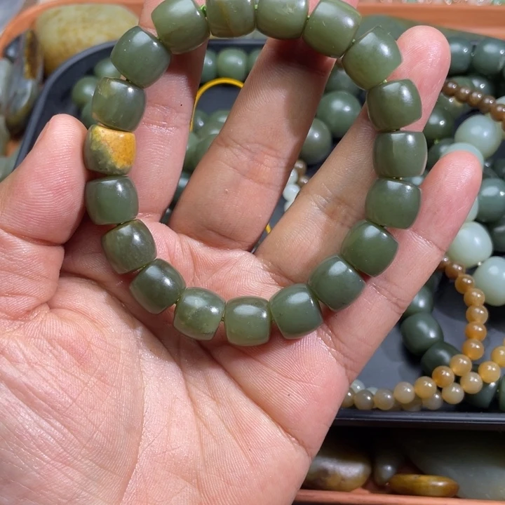 岫岩河磨玉（透闪石质玉）未镶嵌珠宝半成品