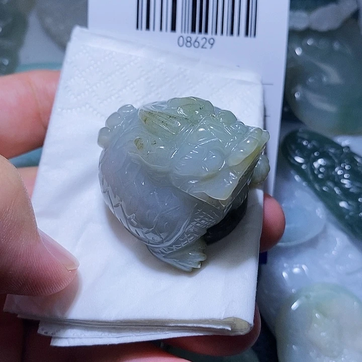 翡翠未镶嵌颈饰天光墟翡翠市场现金代购