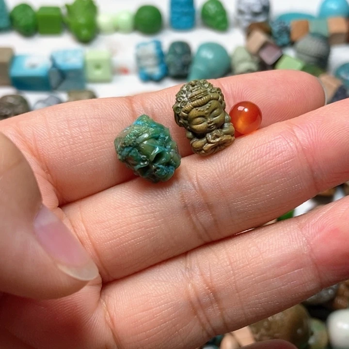 南红玛瑙未镶嵌颈饰