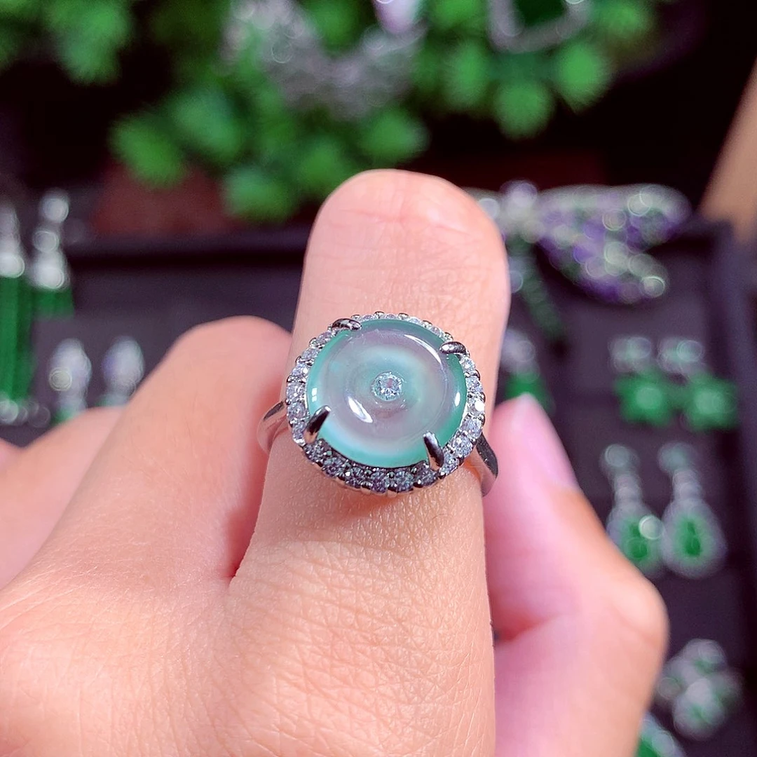 颈饰未镶嵌翡翠天然