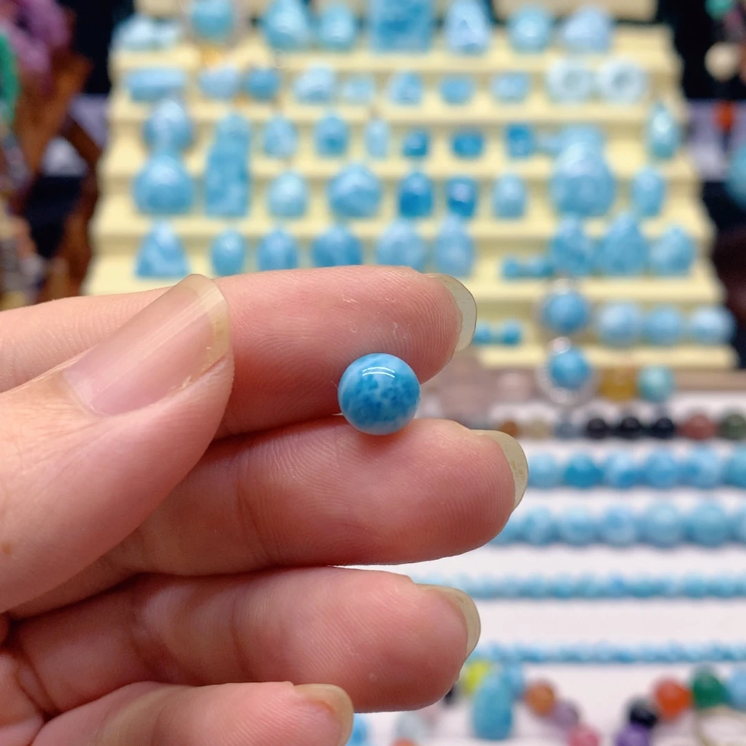 来***翅针钠钙石（海纹石）未镶嵌珠宝半成品